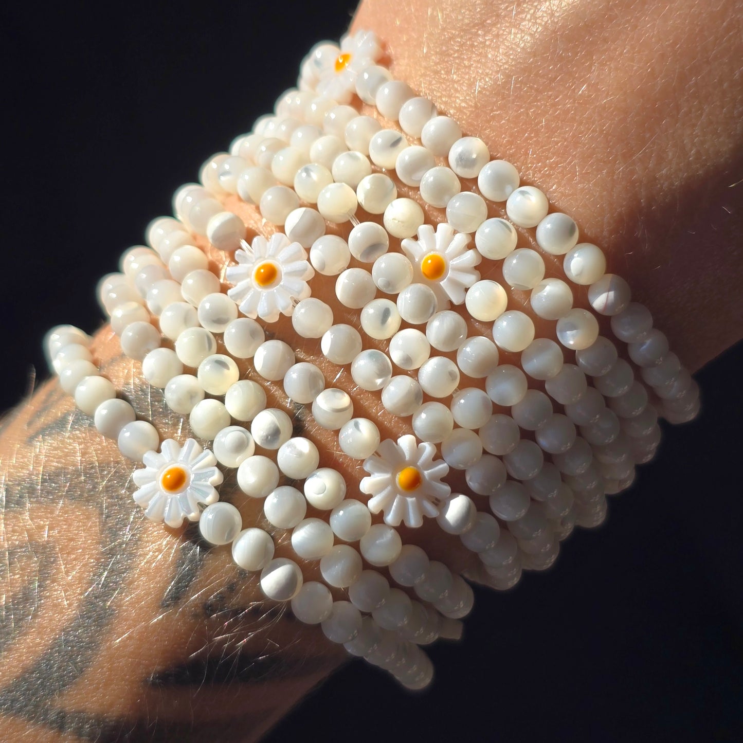 Daisy Shell Bracelet