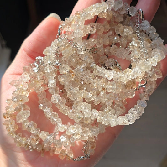 Petroleum Quartz Clasp Bracelet