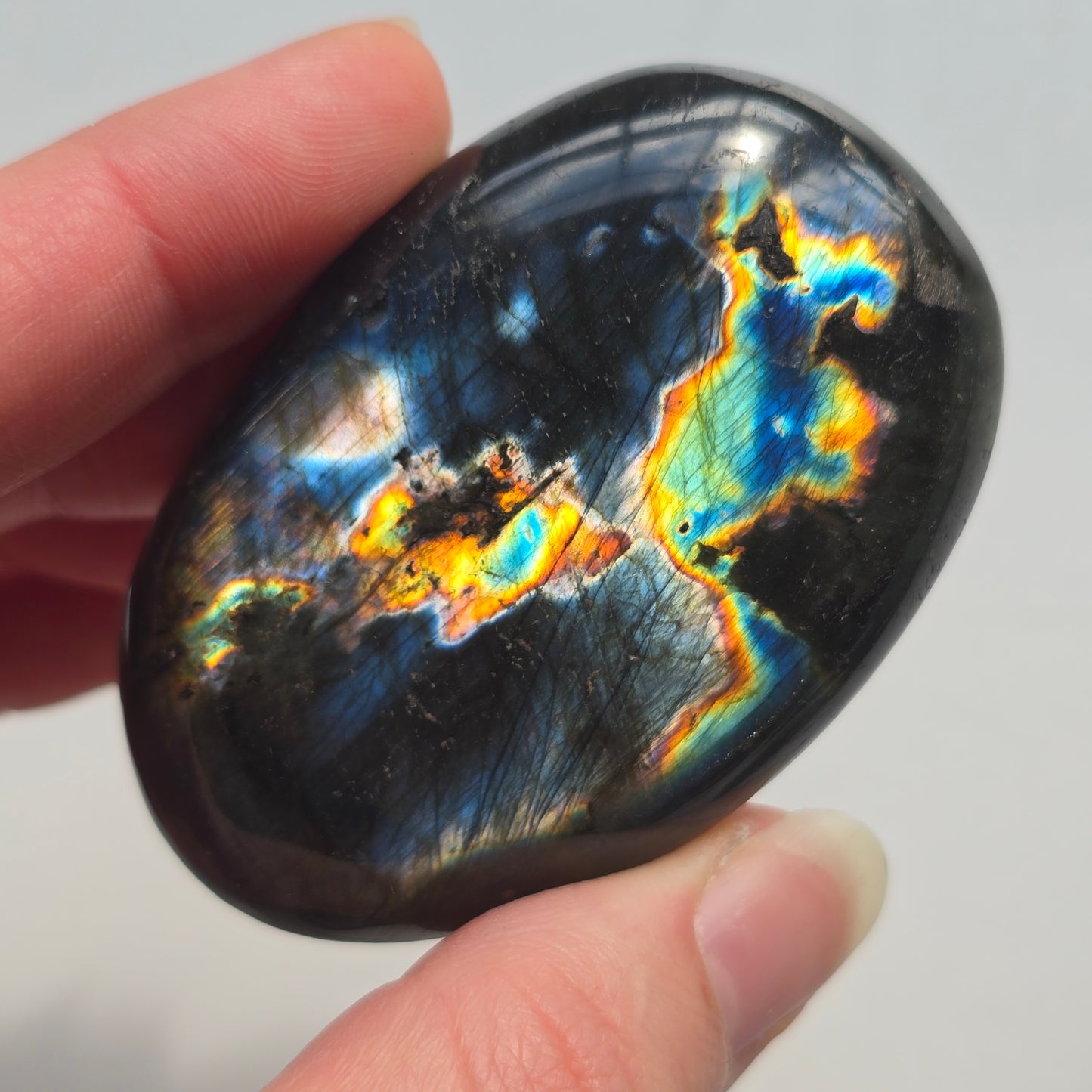 Rainbow Labradorite Palmstone