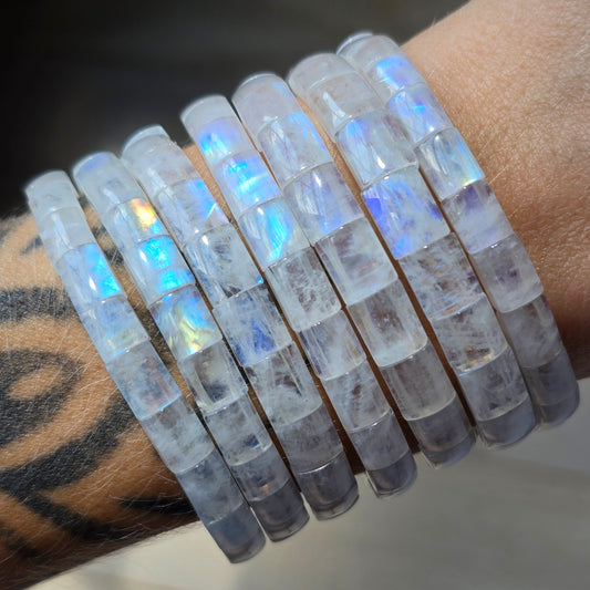 Gemmy Moonstone Stretchy Bangle Bracelet